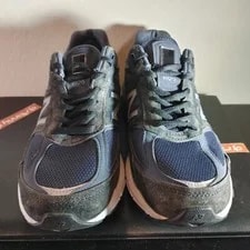 New Balance Iconic 990 M990NV5 Sz 9.5 Shoes USA 2