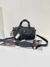 Balenciaga — Balenciaga City Small & Crossbody Duty Paid — Handbag — resale