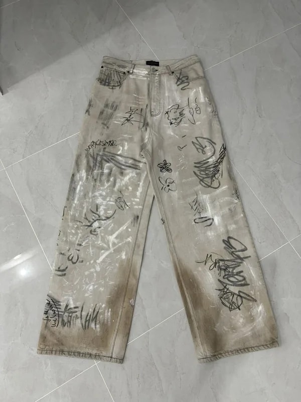 Balenciaga — Balenciaga Graffiti Jeans Baggy Sz.XS — Clothing — resale