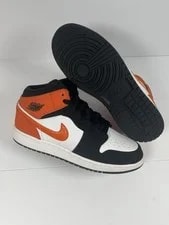 Air Jordan — Size 6.5 - Air Jordan 1 Mid — Sneaker — resale