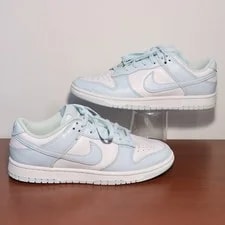 Nike — Nike Dunk Low -104 — Sneaker — resale