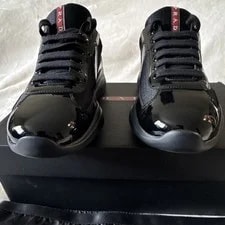 Prada ’S Laced 3