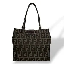 Authentic Fendi Mamma Bucket Pattern 26cm 3
