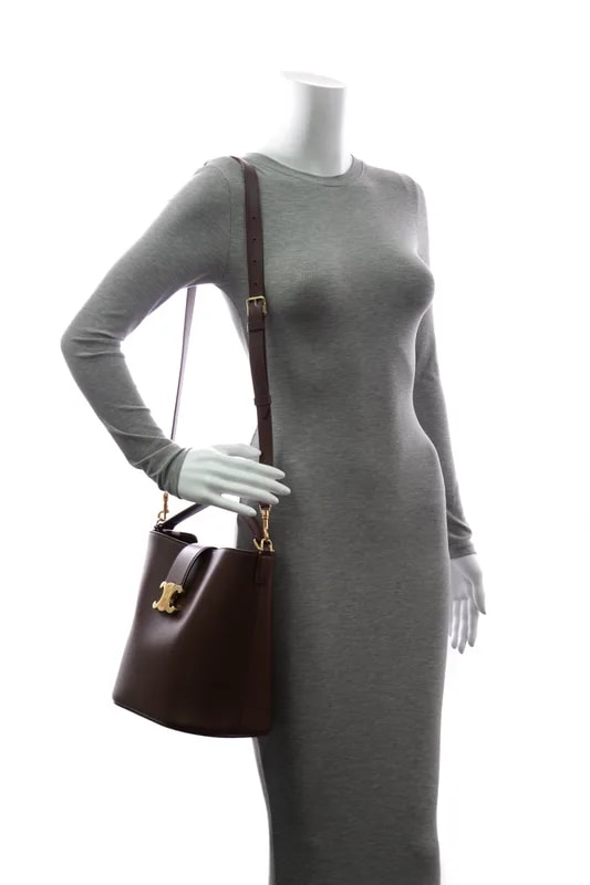 Medium Louise Bucket 2