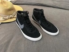 Nike SB Blazer 9.5 41 Mid Top Lace 864349-002 Skate 2