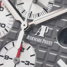 Audemars Piguet Royal Oak Offshore in Titanium, 44mm Ceramic Bezel,full Set 2019 4