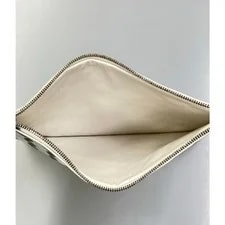 Bottega Veneta Slim Pouch 592643 d60f72eaf4243c751 4