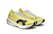 Wolf — On Cloudboom Strike Running Shoes Limelight Wolf Limited Edition New JP — Sneaker — resale