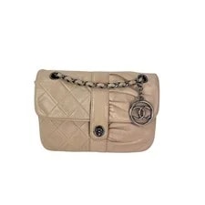 Chanel — Chanel Pile Ou Face Flap Clair One — Handbag — resale