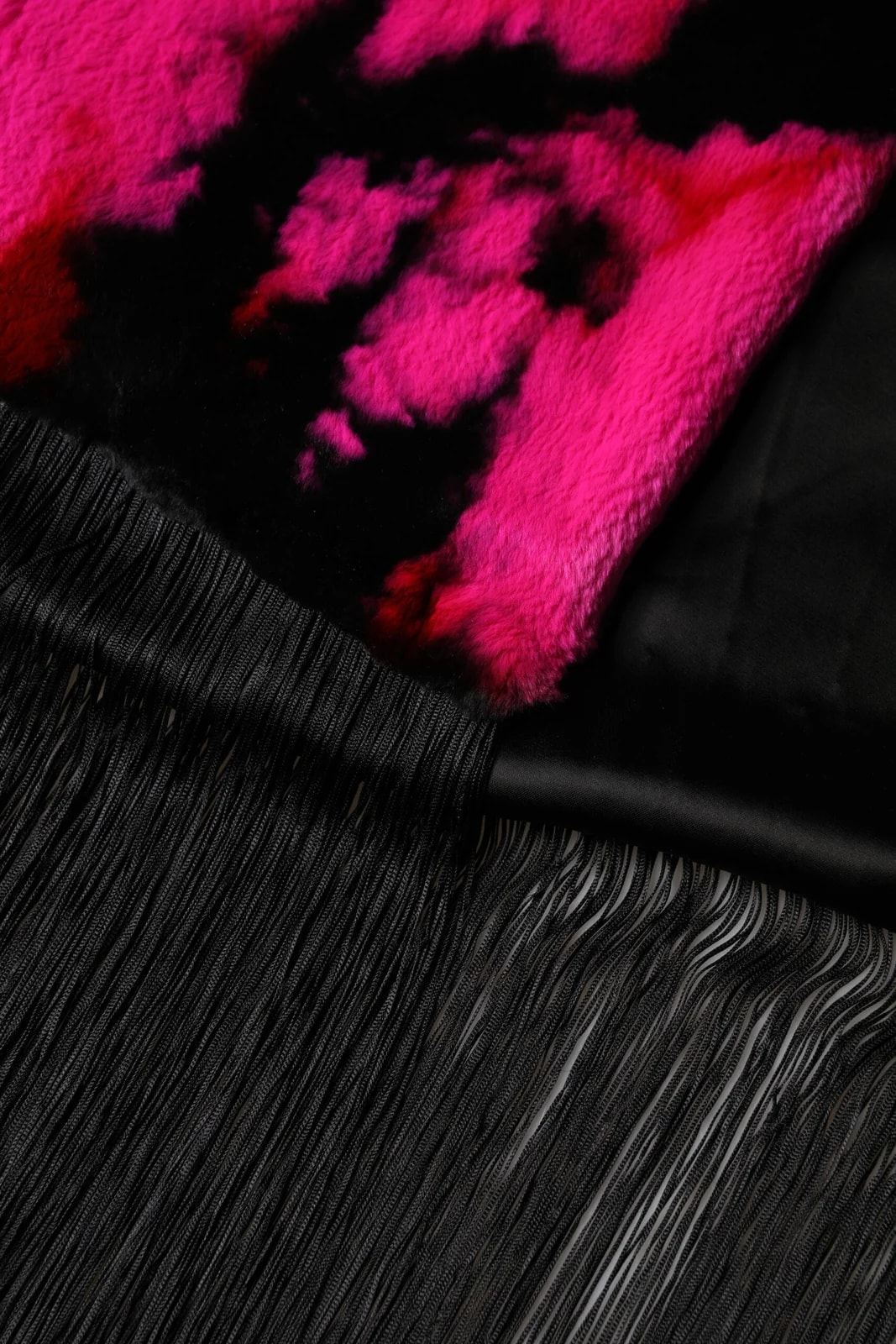 Dolce & Gabbana Faux Fur Neck Wrap Fringes 200cm X 59cm Scarf 3