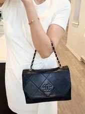 Chanel — Auth Chanel CC Matelasse 24K Single Flap — Handbag — resale