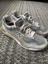 New Balance — New Balance M992GL US ’S Size 10 D Low Top — Sneaker — resale