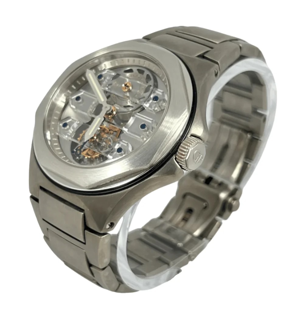 Girard Perregaux Laureato Triple Bridge Tourbillon Titanium 3