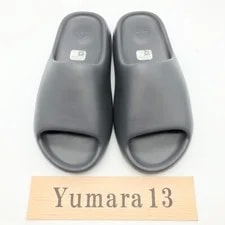 Adidas Yeezy Slide ID4132 Size 4