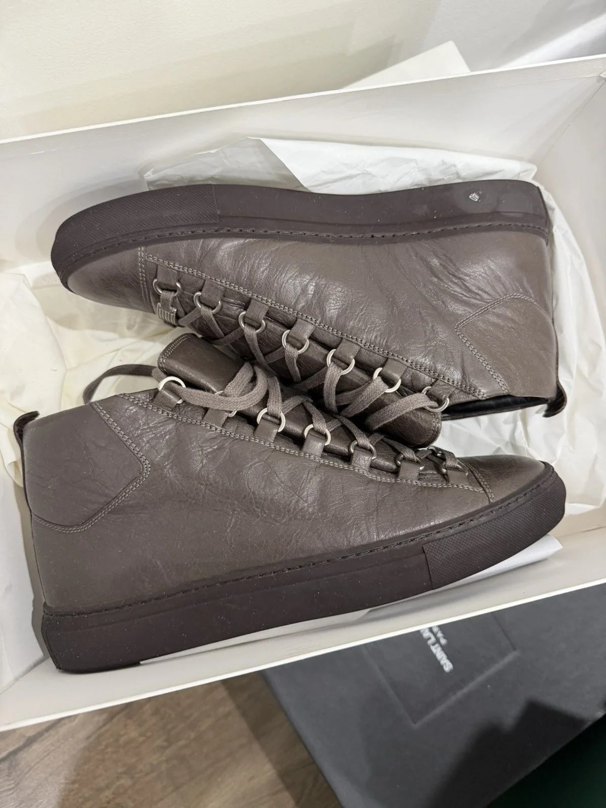 Balenciaga — Balenciaga Arena Encore — Sneaker — resale