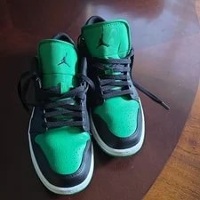 Jordan — Jordan ’S Mid Top Lace-Up Athletic — Sneaker — resale