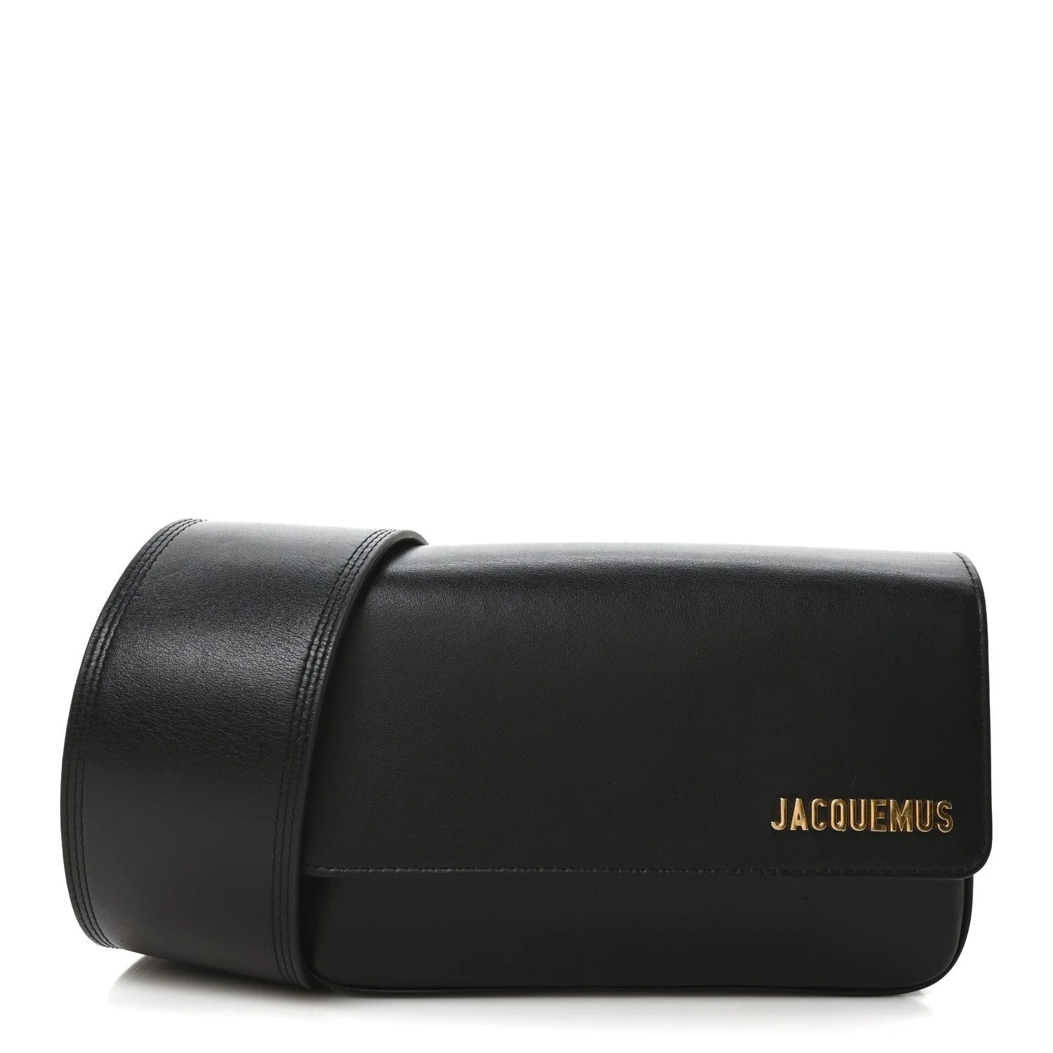 Jacquemus — Smooth le Carinu — Handbag — resale