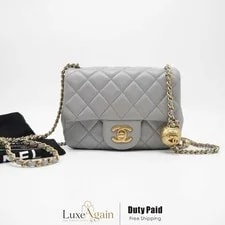 Chanel — Chanel Crush Classic Flapbag Crossbody Square Quilted — Handbag — resale