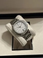 Patek Philippe Nautilus 7118/1200A-010 '' Stainless Steel Silver Dial Full 3