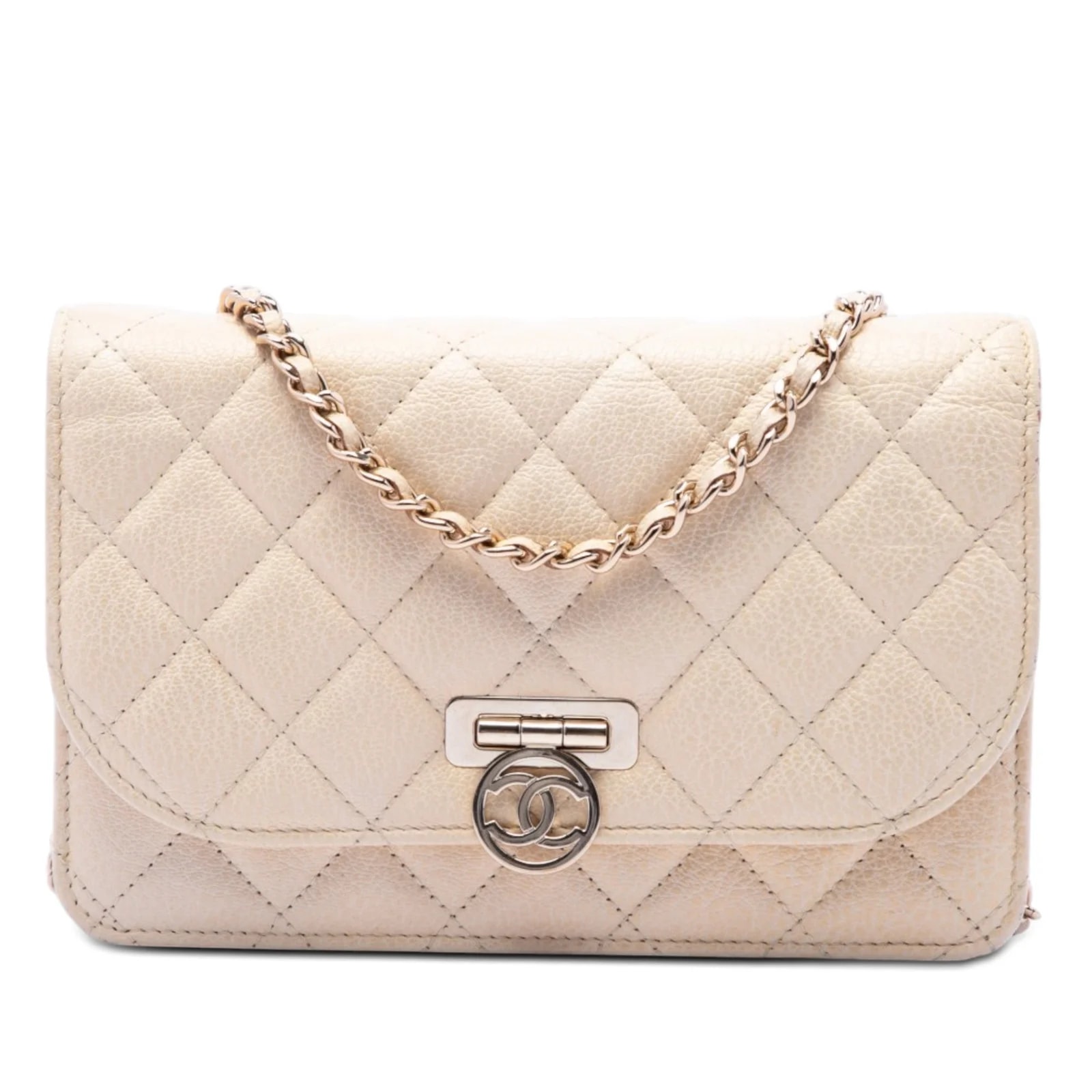 Chanel — Round CC Flip Lock Wallet on Chain — Handbag — resale