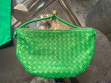 Bottega Veneta Medium Turn Pouch Excellent Condition 2