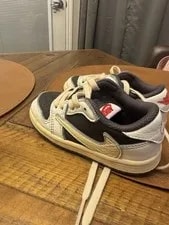 Size 8c - Jordan 1 Low OG X 3