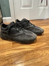 Yeezy — Yeezy 700 Utility — Sneaker — resale