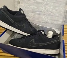 Nike SB — 10.0US Nike Sb Dunk Low US Passport — Sneaker — resale