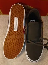 Vans 7.5/ 9 Chukka Low Pro /True 3