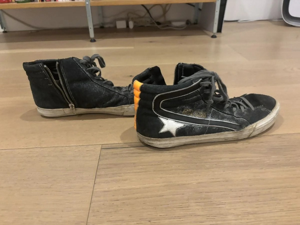 Golden Goose — Golden Goose Sneaker — Sneaker — resale