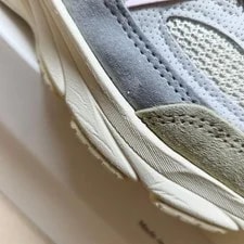8.5US Kith Nb 990V6 Madison Square 4