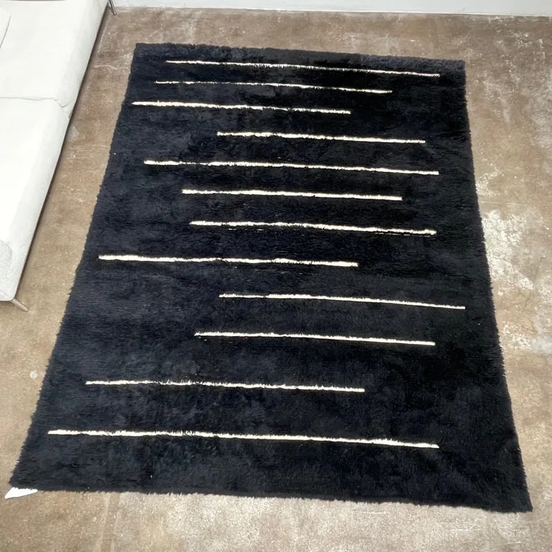 Woven Dilla Black & Ivory - High/Low Pile 8’x10’ Wool Rug 3
