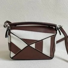 Loewe Puzzle Mini – Never – With Strap 3