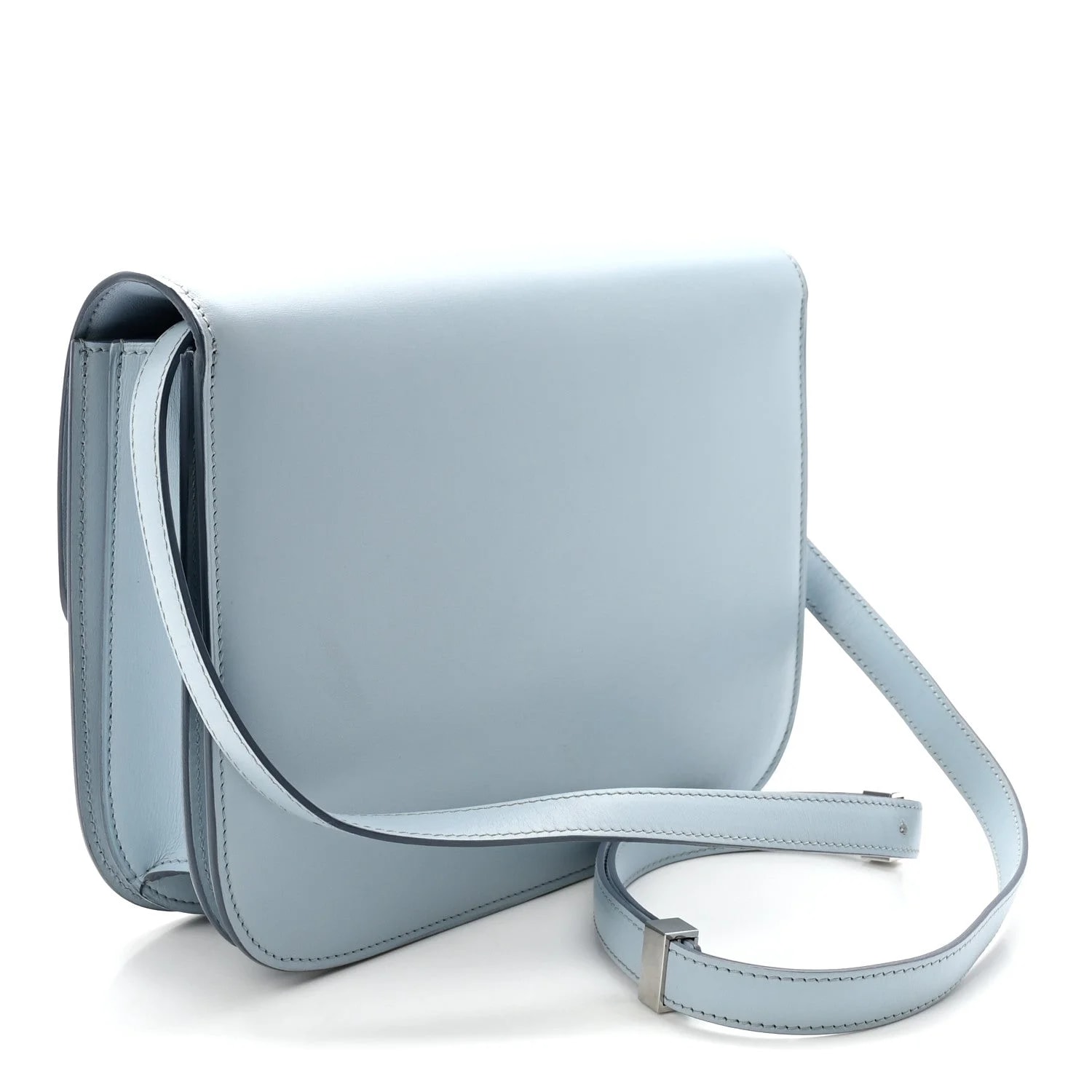 Box Medium Classic Flap Pale 3