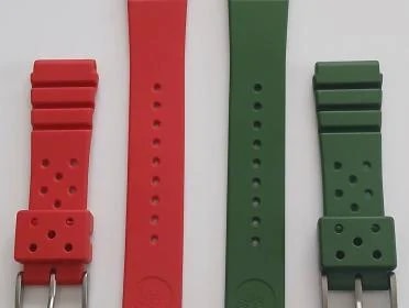 ZuluDiver 22mm Flat Vent Rubber Straps 2