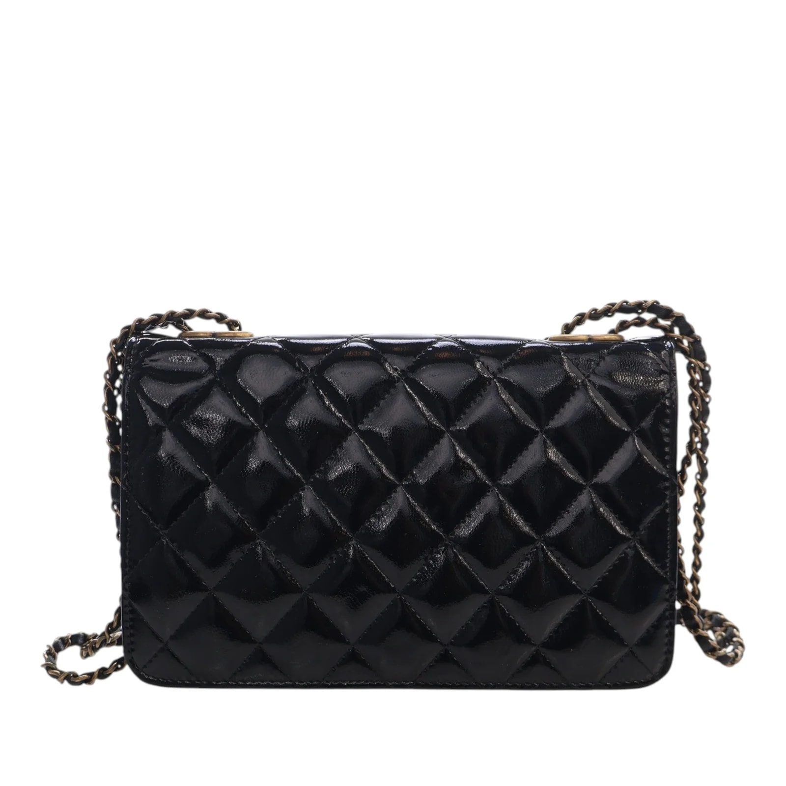 and CC Eyelet Wallet on Chain 4