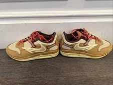 Size 5.5 Travis Scott Shoes Lightly 3