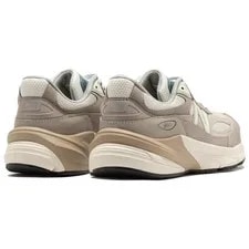 New Balance 990v6 MiUSA Teddy Santis Light Moonrock - U990MM6 Size 4