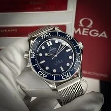 Omega Seamaster Diver 300M 210.30.42.20.03.002 007 James Bond 60th Anniversary 4