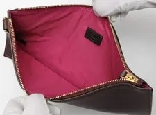 Fendi Flat Baguette 8N0149 Medium 4