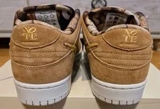 10M - Nike SB Dunk Low X Note Manchester 'Brew & Biscuits' IN Hand. (IO9508-200) 3
