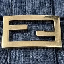 Fendi — Fendi Mamma Baguette Messenger Auth — Handbag — resale