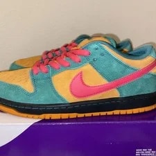 ’s Size 10 Nike SB Dunk Low Noise 4