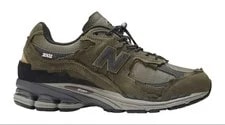 9.0US New Balance 2002R Dark 3