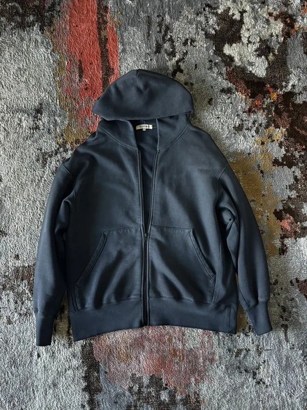 Yeezy — Yeezy Season 4 Hoodie — streetwear — resale
