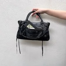 Balenciaga — ☆☆☆Balenciaga le City First Top Handle With Strap BHW — Handbag — resale