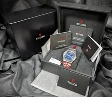 Tudor 28600 Royal Blue Dial 41mm 2022 Box & Papers NOS 2