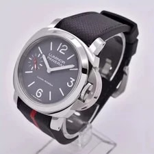 Panerai Luminor Luna Rossa 44mm PAM01653 2026 3