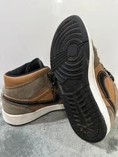 Size 6.5 - Air Jordan 1 SE Mid Dark 4