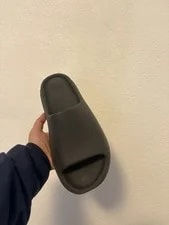 Yeezy Slide Size 12 No Box 2